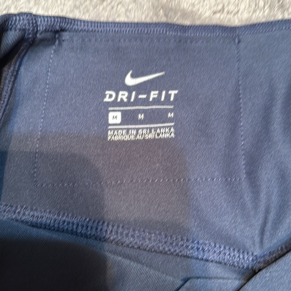 Nike workout leggings - Picture 2 of 5